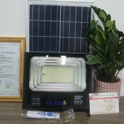 Pha năng lượng mặt trời Queenled 200W